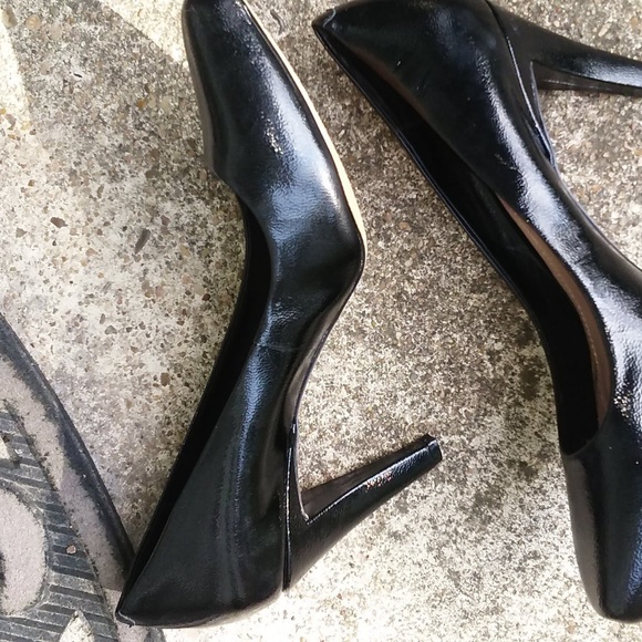 Anne Taylor Black Patent Leather Pumps, sz 8M - Picture 3 of 6